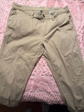 Athleta Men's Tan Performance Chino Pants